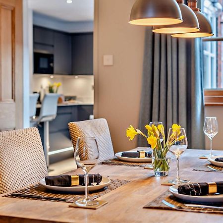 Shrewsbury Townhouse - Free Parkingヴィラ エクステリア 写真