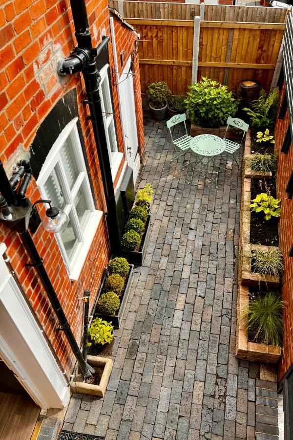 Shrewsbury Townhouse - Free Parkingヴィラ エクステリア 写真