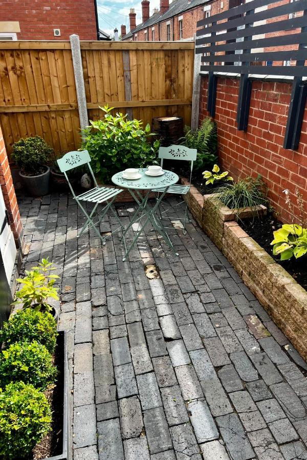 Shrewsbury Townhouse - Free Parkingヴィラ エクステリア 写真