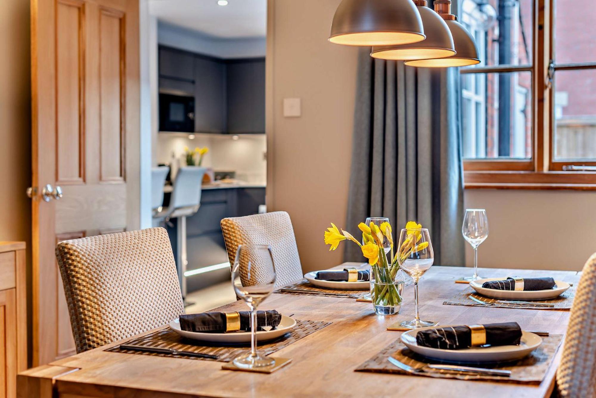 Shrewsbury Townhouse - Free Parkingヴィラ エクステリア 写真